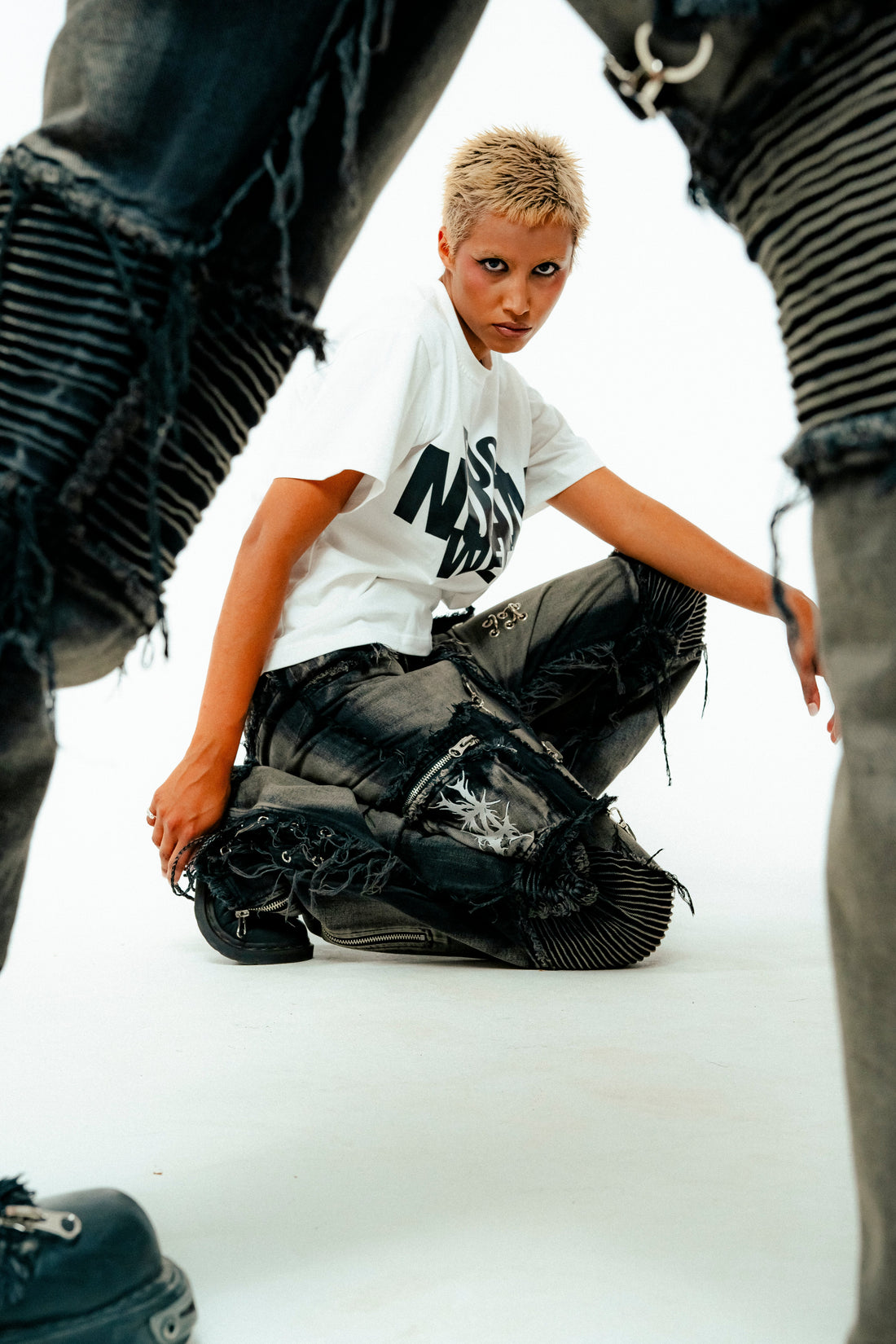 ZWISCHEN SCHUTZ UND AUSDRUCK